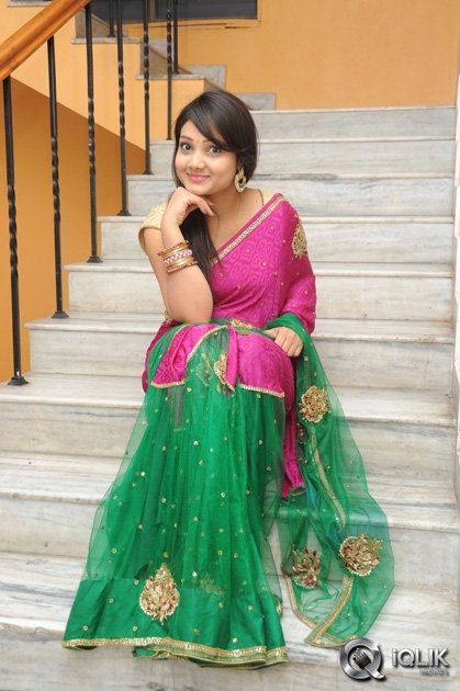 Priyanka-at-Welcome-To-America-Movie-Trailer-Launch